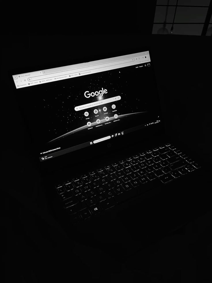 digital marketing expert in calicut-laptop